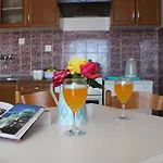 Slaven Apartman Podgora