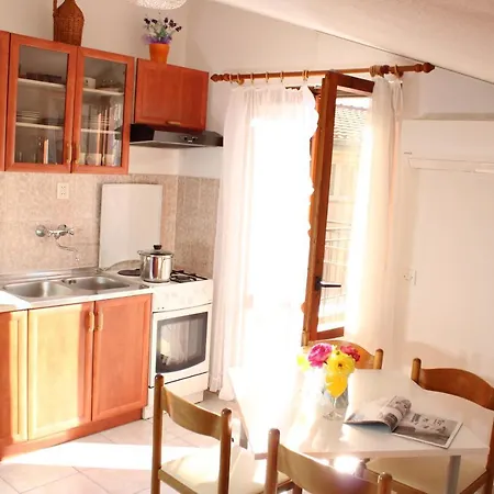 Daire Slaven Podgora (Split-Dalmatia)